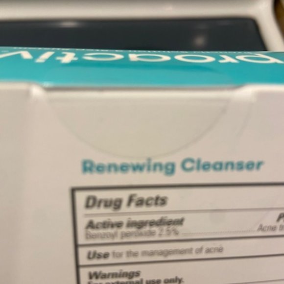 Proactiv - Picture 3 of 3